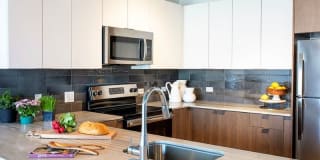 211 S Wabash Ave 211 S Wabash Ave Photo Gallery 1