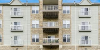 2245 Riverside Drive 2245 Riverside Drive Photo Gallery 1