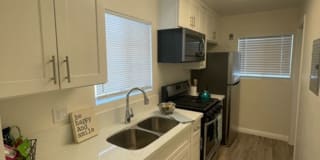 1414 S Campbell Ave. 1414 S Campbell Ave. Photo Gallery 1