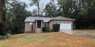 902 Oak Knoll 902 Oak Knoll Photo Gallery 1