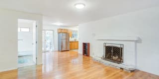 17815 8th Avenue Northeast, Shoreline, WA 98155 17815 8th Avenue Northeast, Shoreline, WA 98155 Photo Gallery 1