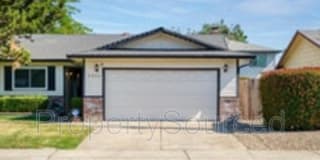 3353 Admiral Dr 3353 Admiral Dr Photo Gallery 1