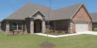 389 N Reeds Bridge Dr 389 N Reeds Bridge Dr Photo Gallery 1