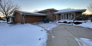 568 North Plamondon Drive 568 North Plamondon Drive Photo Gallery 1