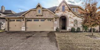 3216 Creekhaven 3216 Creekhaven Photo Gallery 1