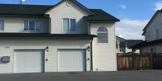 1528 28TH AVENUE 1528 28TH AVENUE Photo Gallery 1