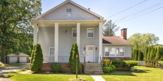 30 Locust St 30 Locust St Photo Gallery 1