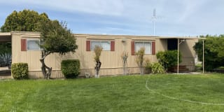 3901 E Linwood Ave 3901 E Linwood Ave Photo Gallery 1
