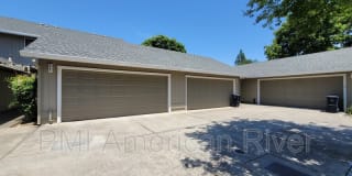 8067 Briar Ridge Ln 8067 Briar Ridge Ln Photo Gallery 1