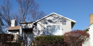 139 E Maplewood Ave 139 E Maplewood Ave Photo Gallery 1