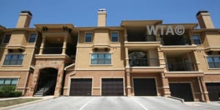 215 NORTH LOOP 1604E 215 NORTH LOOP 1604E Photo Gallery 1