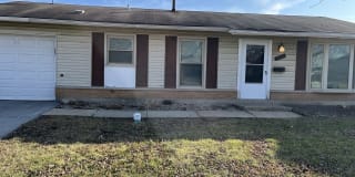 17611 Country Club Lane 17611 Country Club Lane Photo Gallery 1