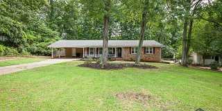 560 Greencrest Drive 560 Greencrest Drive Photo Gallery 1