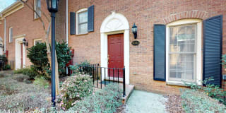 500-A N Poplar St. 500-A N Poplar St. Photo Gallery 1