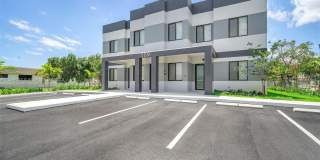 309 NW 7th Ct 309 NW 7th Ct Photo Gallery 1