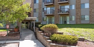 Manor Royal Apartments Manor Royal Apartments Photo Gallery 1