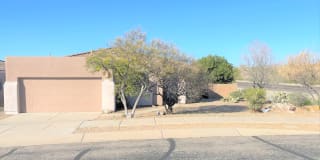 689 E. Pima Meadows Drive 689 E. Pima Meadows Drive Photo Gallery 1