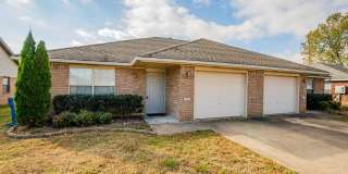 4 B Holly Drive 4 B Holly Drive Photo Gallery 1