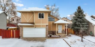 542 Dix Circle 542 Dix Circle Photo Gallery 1