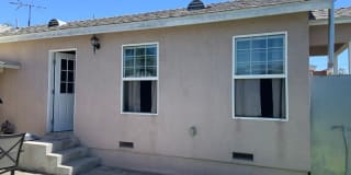 5437 California Ave 5437 California Ave Photo Gallery 1