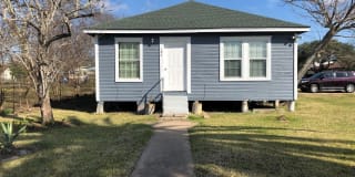 102 N Ave A 102 N Ave A Photo Gallery 1