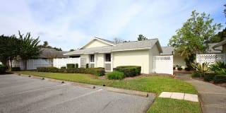 4 Lake Forest Pl 4 Lake Forest Pl Photo Gallery 1