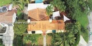 9760 N Miami Ave 9760 N Miami Ave Photo Gallery 1