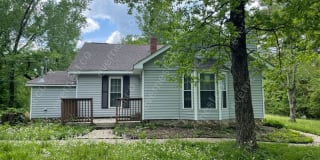 325 23rd Ave NE 325 23rd Ave NE Photo Gallery 1