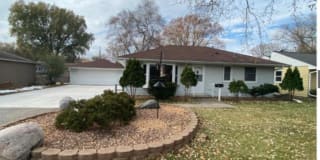 5437 Maryland Avenue N 5437 Maryland Avenue N Photo Gallery 1