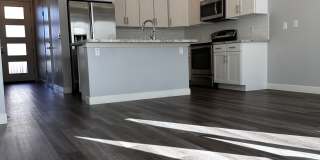 1044 N Miller Rd 1044 N Miller Rd Photo Gallery 1
