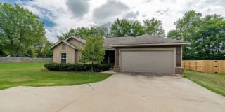 1637 W Deane Street 1637 W Deane Street Photo Gallery 1