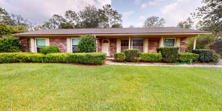 1230 OAKWOOD LN 1230 OAKWOOD LN Photo Gallery 1