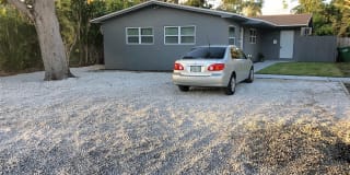 2463 NE 183rd St 2463 NE 183rd St Photo Gallery 1