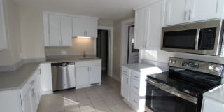 2922 Oak St. 2922 Oak St. Photo Gallery 1
