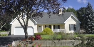 1056 Peconic Bay Boulevard 1056 Peconic Bay Boulevard Photo Gallery 1