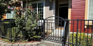 17255 SW Pleasanton Ln 17255 SW Pleasanton Ln Photo Gallery 1