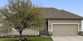 10609 S 111th St. 10609 S 111th St. Photo Gallery 1