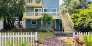 304 16 AVENUE N 304 16 AVENUE N Photo Gallery 1