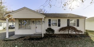 10008 Center Lane 10008 Center Lane Photo Gallery 1