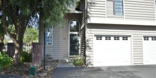 1201 W Parr Ave 1201 W Parr Ave Photo Gallery 1