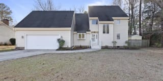 221 Drake Landing 221 Drake Landing Photo Gallery 1