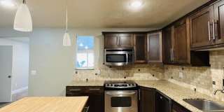 1560 E Stratford Ave - 1 1560 E Stratford Ave - 1 Photo Gallery 1