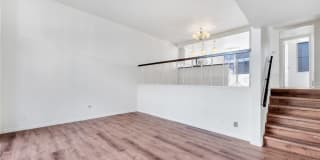 4224 W Kling Street 4224 W Kling Street Photo Gallery 1