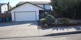 14407 SE 8th Street 14407 SE 8th Street Photo Gallery 1
