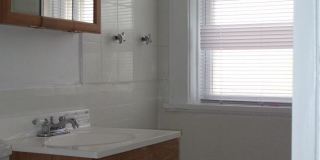 7600 North GREENVIEW 7600 North GREENVIEW Photo Gallery 1
