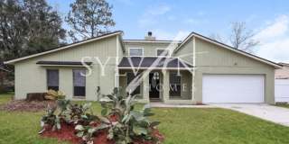 7216 Blackberry Lane North 7216 Blackberry Lane North Photo Gallery 1