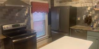 1208 1/2 S. 6th St. 1208 1/2 S. 6th St. Photo Gallery 1