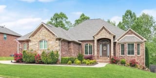 2301 NW Maple Glen Rd 2301 NW Maple Glen Rd Photo Gallery 1