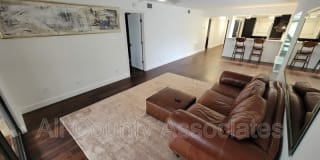 1725 Golfview Dr 1725 Golfview Dr Photo Gallery 1