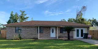 202 Acme Ln. 202 Acme Ln. Photo Gallery 1